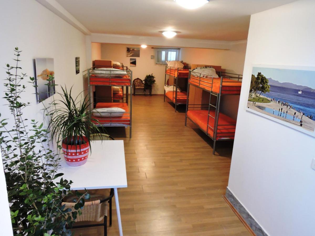 Apartments And Rooms With A Swimming Pool Kali, Ugljan - 14083 Esterno foto