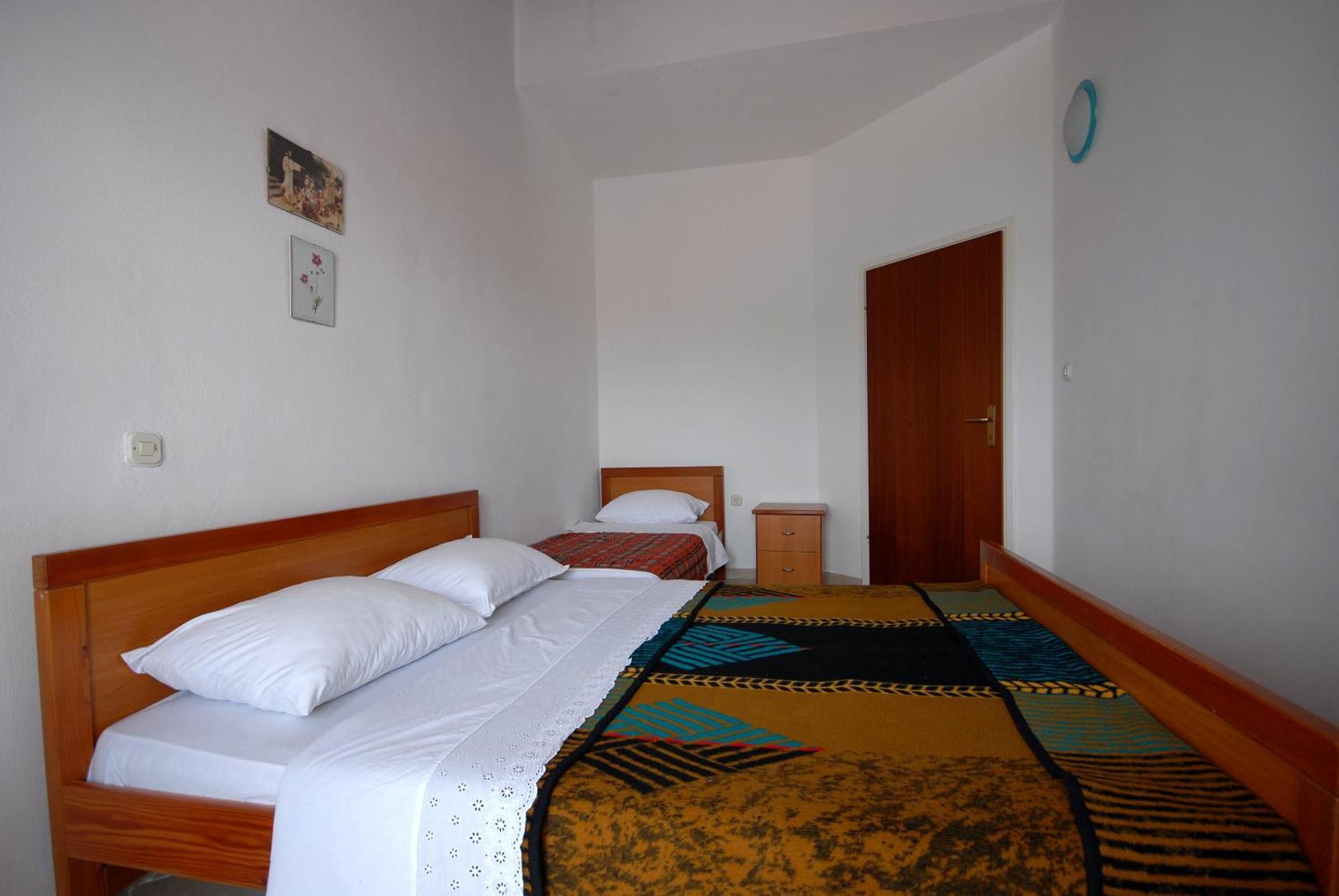 Apartments And Rooms With A Swimming Pool Kali, Ugljan - 14083 Camera foto